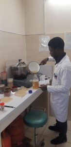 Préparation des milieux de bactériologie 336-10 2025-08